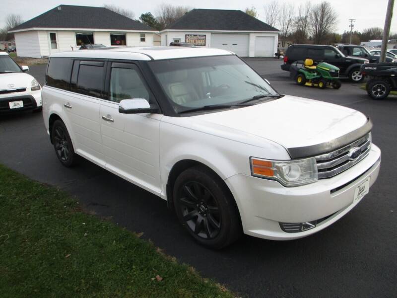 2009 Ford Flex for sale at KAISER AUTO SALES in Spencer WI