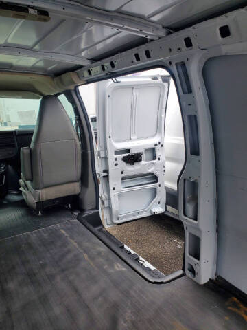 2021 Chevrolet Express 2500