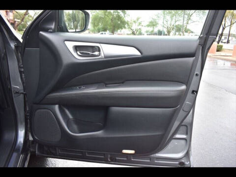 2019 Nissan Pathfinder SL