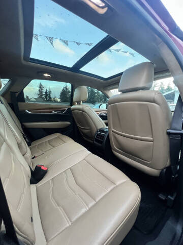 2017 Cadillac XT5 Platinum