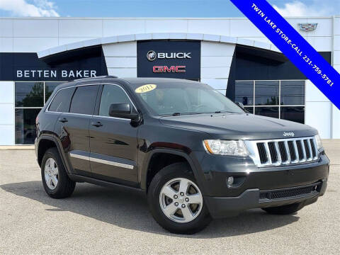 2011 Jeep Grand Cherokee for sale at Betten Baker Preowned Center in Twin Lake MI