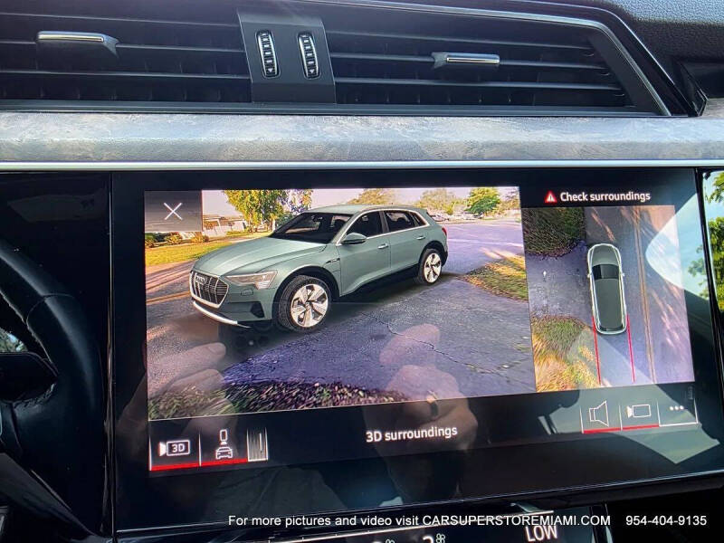 2021 Audi e-tron quattro Premium