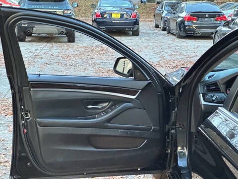 2011 BMW 5 Series 550i xDrive