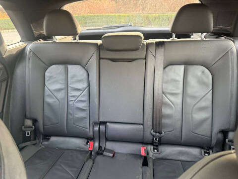 2020 Audi Q3 quattro Premium 45 TFSI