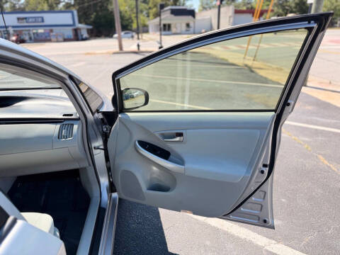 2012 Toyota Prius Two