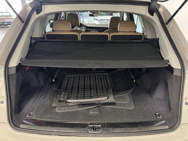 2024 Audi Q7 quattro Prestige 55 TFSI