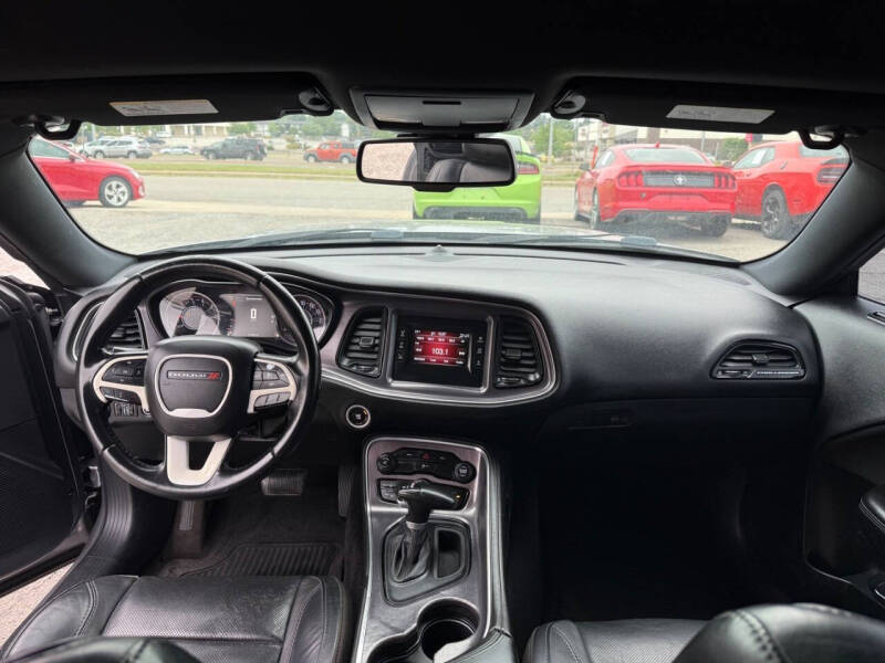2016 Dodge Challenger SXT