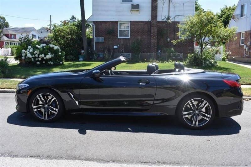 2022 BMW 8 Series 840i