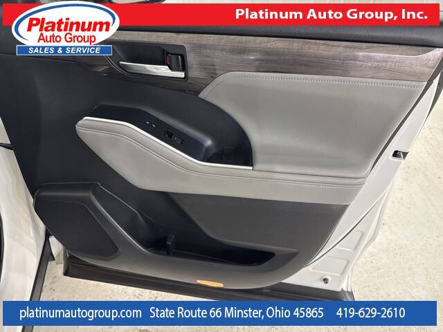 2022 Toyota Highlander Platinum