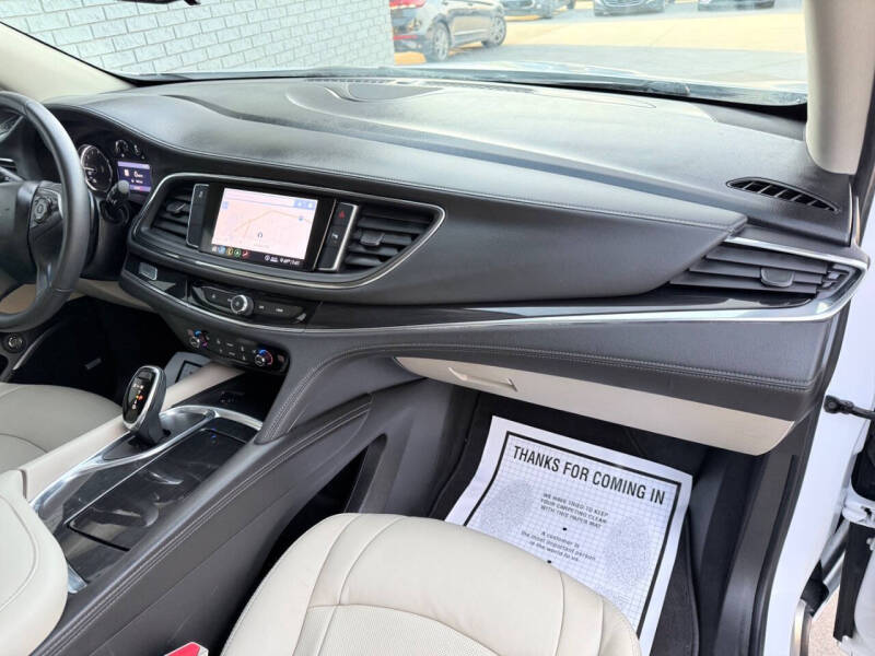 2020 Buick Enclave Essence