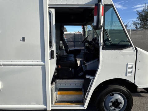 2016 Freightliner MT45 Chassis