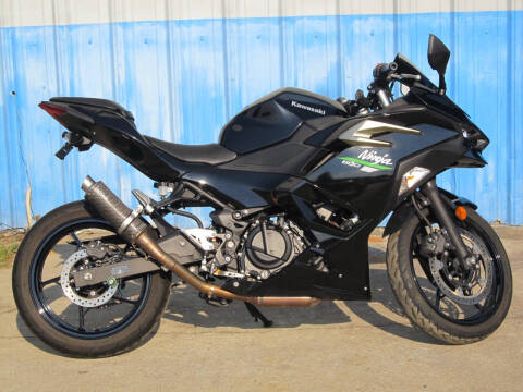 2024 Kawasaki EX500 Ninja