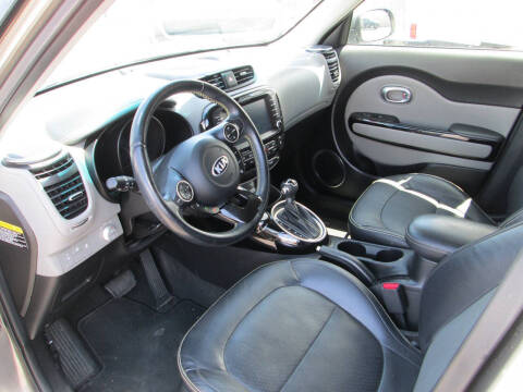 2016 Kia Soul +