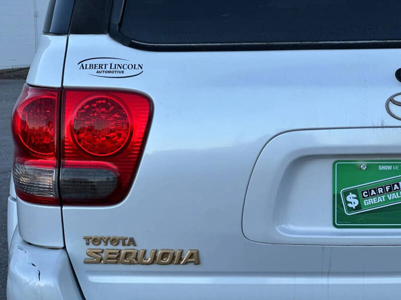 2005 Toyota Sequoia Limited