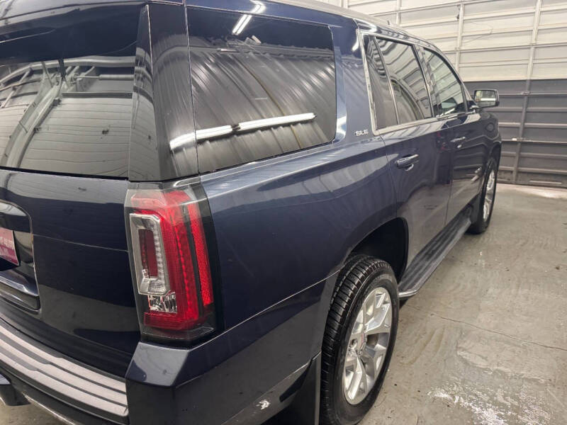 2017 GMC Yukon SLE