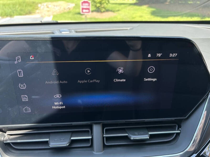 2025 Chevrolet Trax RS