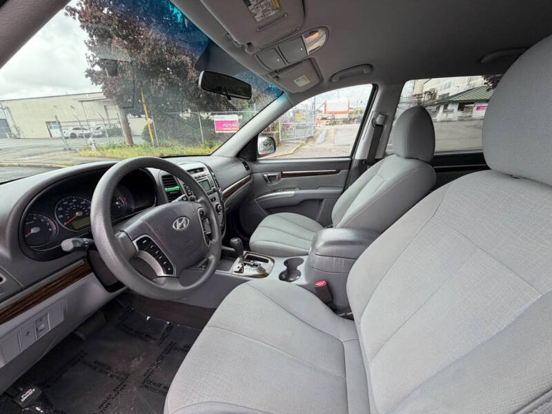 2011 Hyundai Santa Fe GLS