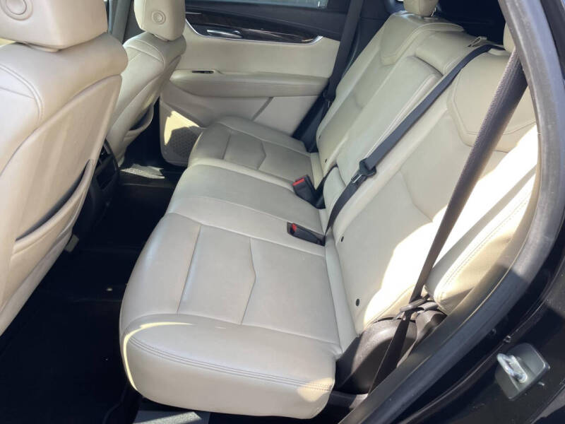 2017 Cadillac XT5