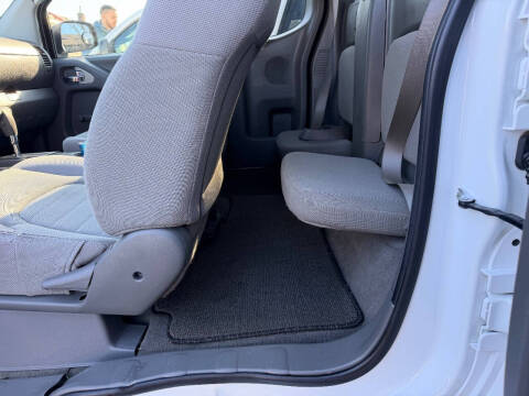 2006 Nissan Frontier XE