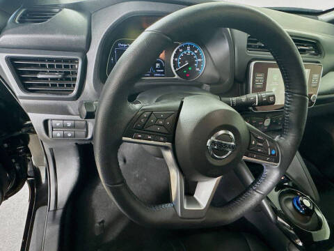 2022 Nissan LEAF SV PLUS