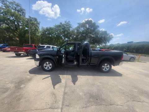 2017 RAM 1500 SLT