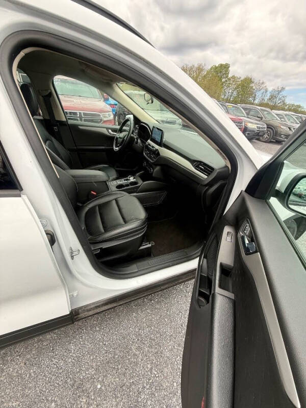 2020 Ford Escape SEL