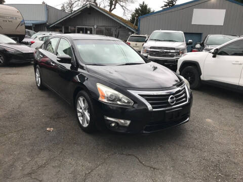 2013 Nissan Altima for sale at Autos Cost Less LLC in Lakewood WA