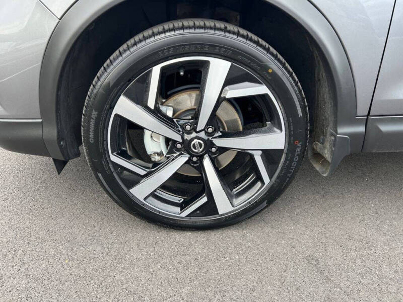 2022 Nissan Rogue Sport SL