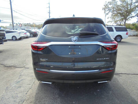 2018 Buick Enclave Essence