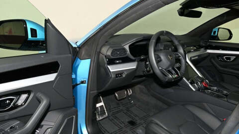 2022 Lamborghini Urus