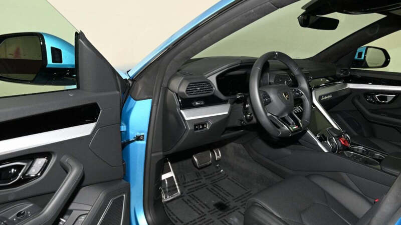 2022 Lamborghini Urus