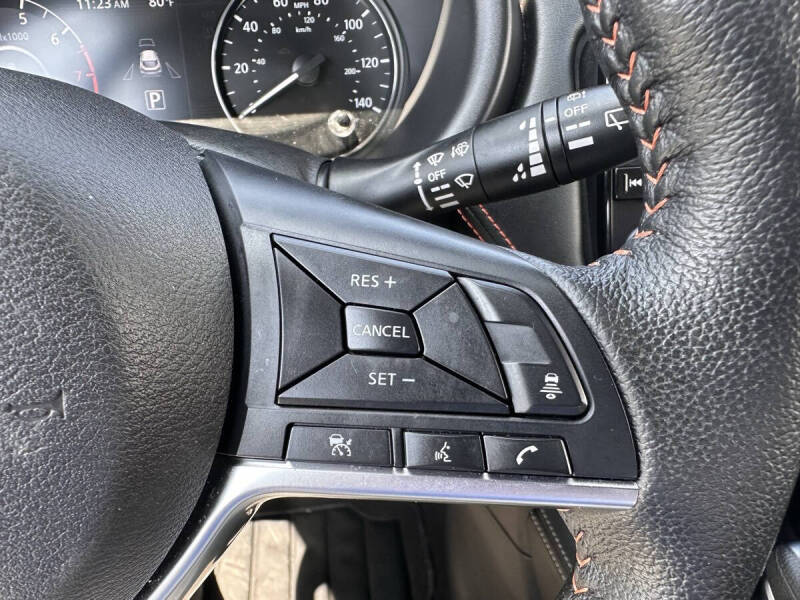 2023 Nissan Kicks SR