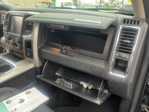 2017 RAM 1500 Laramie