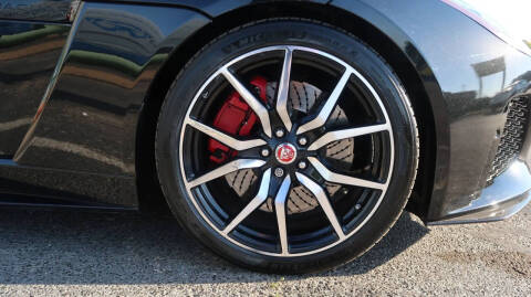 2016 Jaguar F-TYPE R