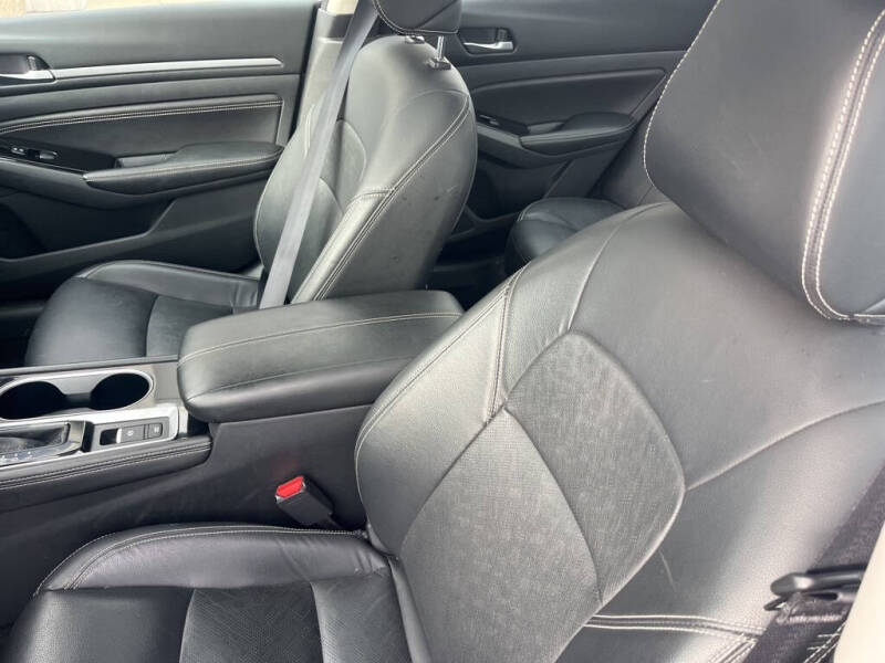 2023 Nissan Altima 2.5 SL