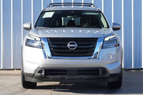 2022 Nissan Pathfinder SV