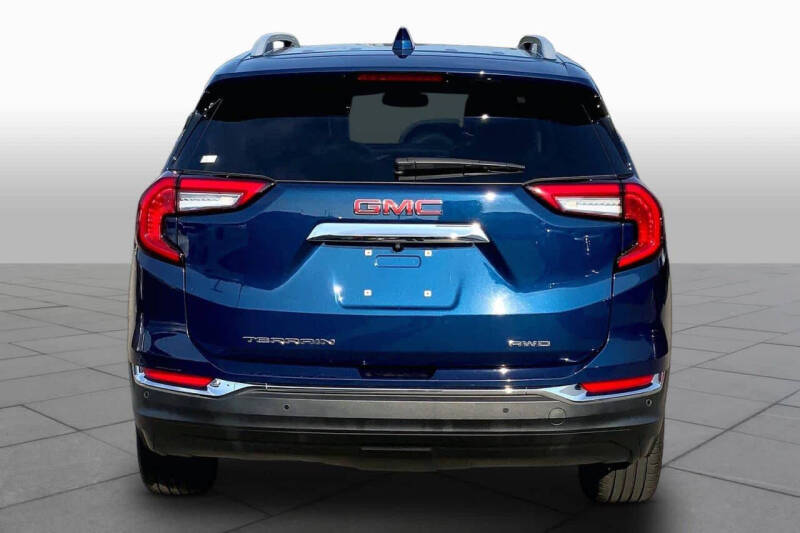 2023 GMC Terrain SLT