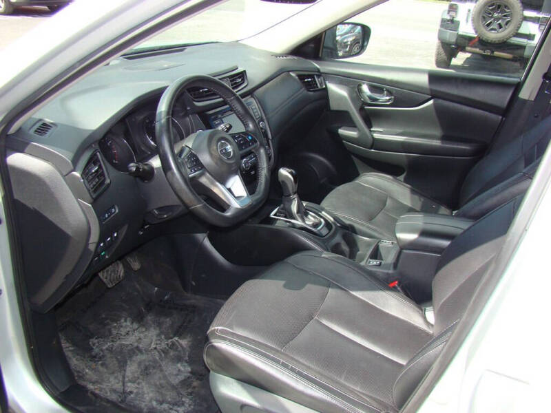 2020 Nissan Rogue SL