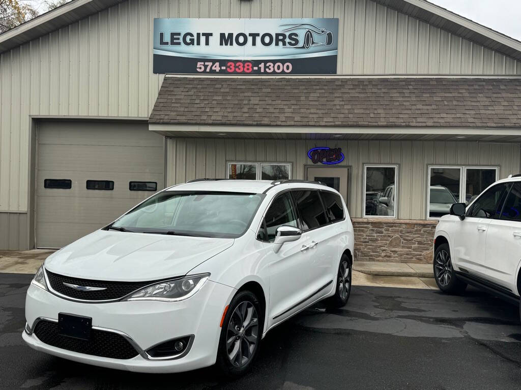 2018 Chrysler Pacifica for sale at Legit Motors in Elkhart, IN