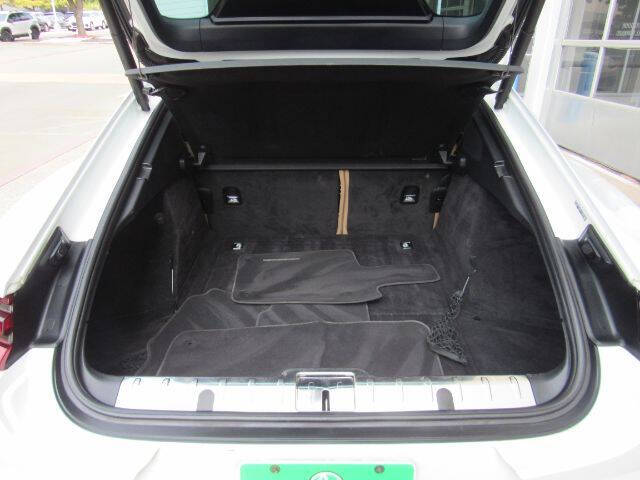 2019 Porsche Panamera 4