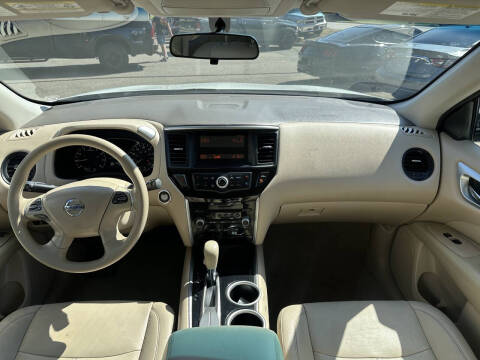 2015 Nissan Pathfinder S