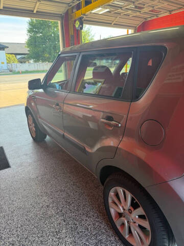 2012 Kia Soul +