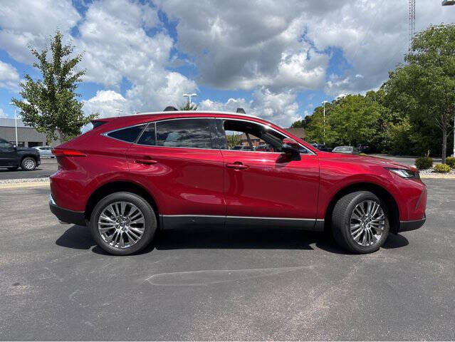 2024 Toyota Venza XLE