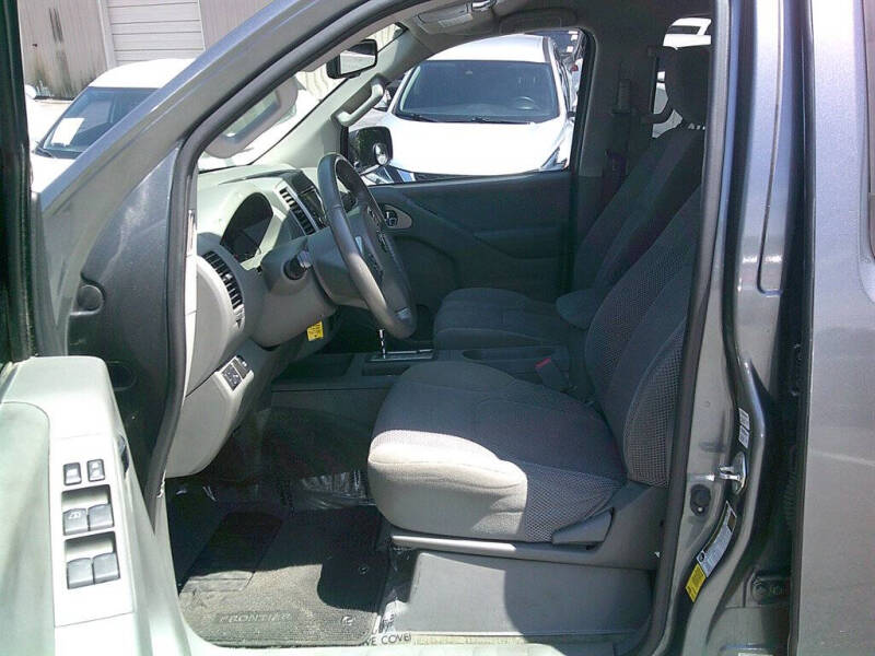 2017 Nissan Frontier Desert Runner