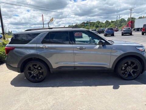 2024 Ford Explorer ST-Line