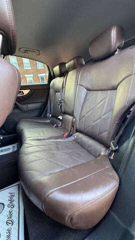 2011 Infiniti FX35