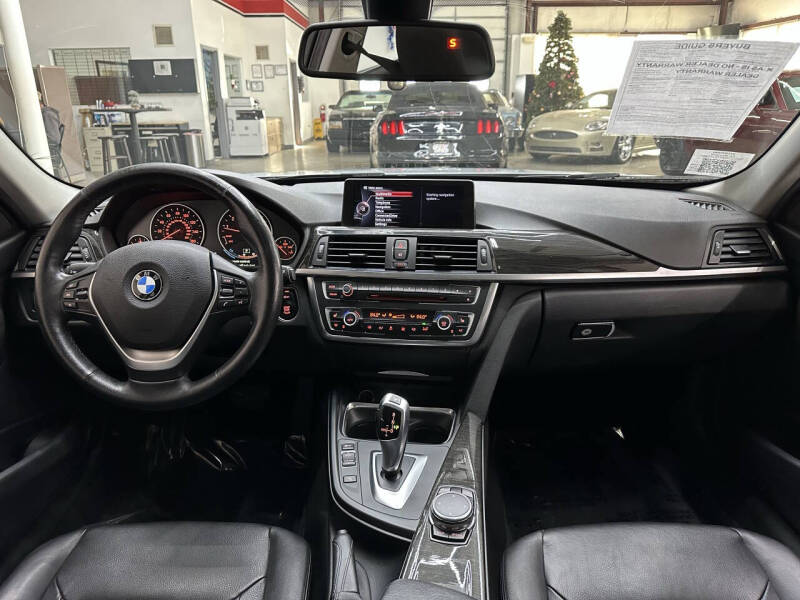 2015 BMW 3 Series 328i xDrive
