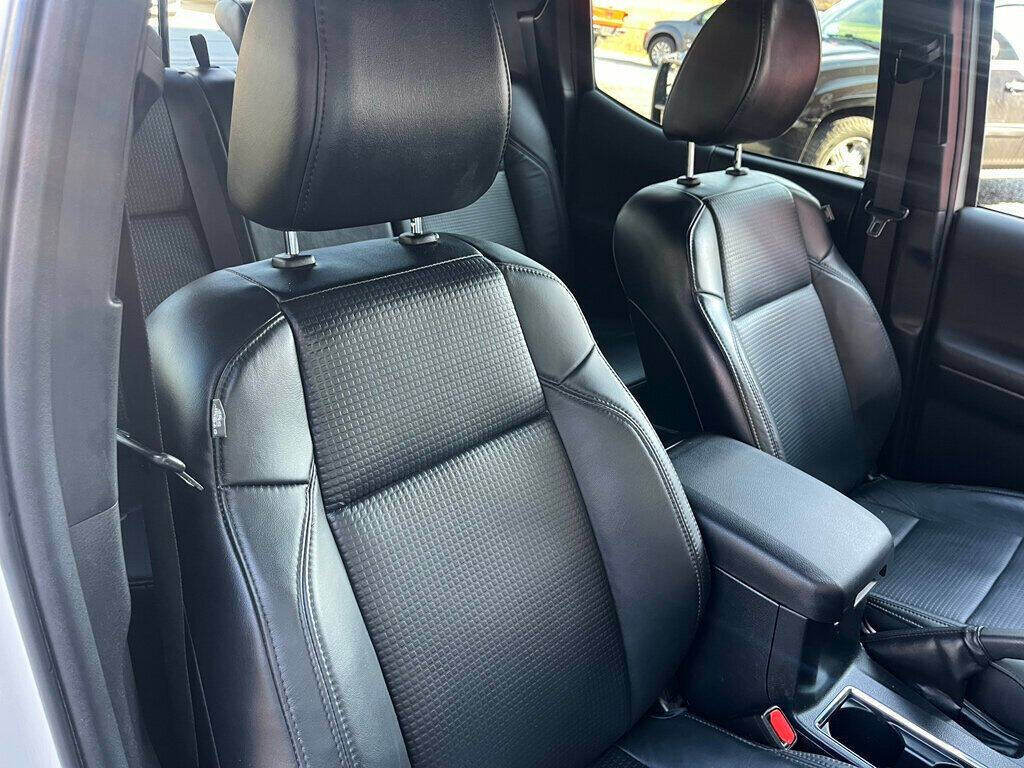 2018 Toyota Tacoma 27