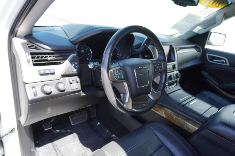 2017 GMC Yukon Denali
