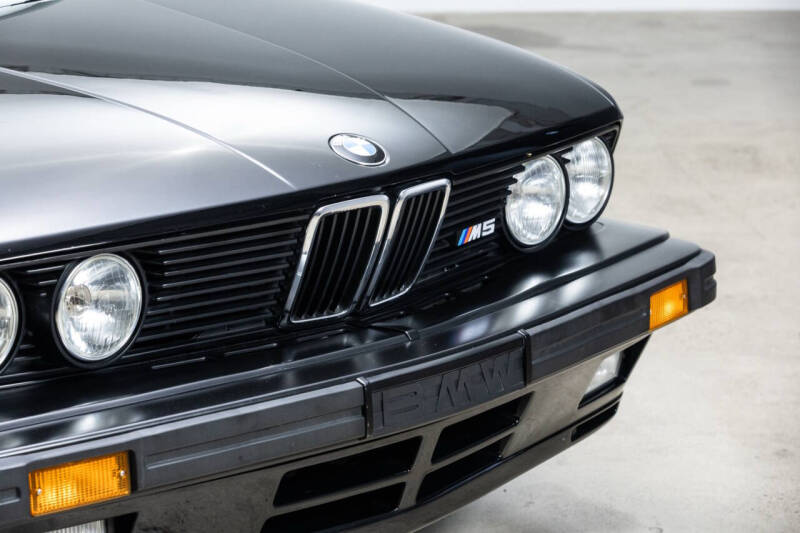 1988 BMW M5